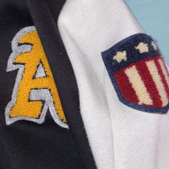 Varsity jacket - Picture 5 of 12